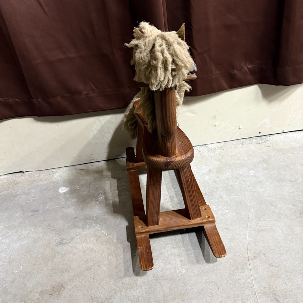 Vintage Kids 1983 Woods of America Wood Rocking Horse Brown Yarn Mane & Tail - Picture 3 of 5